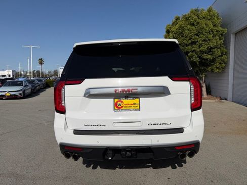 Used 2023 GMC Yukon XL Denali image 5