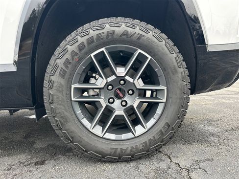 New 2026 GMC Terrain AT4 image 20