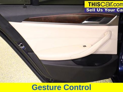 Used 2019 BMW 530i w/ Convenience Package RWD image 28