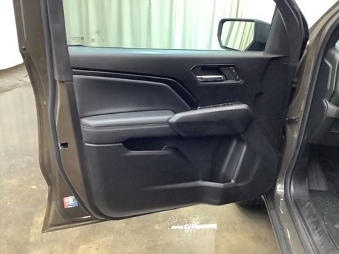 Used 2023 Chevrolet Colorado LT w/ LT Convenience Package II image 12