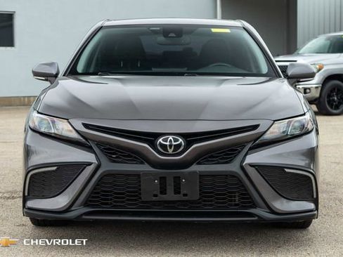 Used 2023 Toyota Camry SE w/ Convenience Package image 2