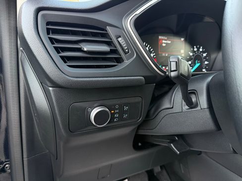 Used 2021 Ford Escape SE image 43