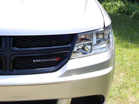 Used 2020 Dodge Journey SE w/ Blacktop Package FWD image 24