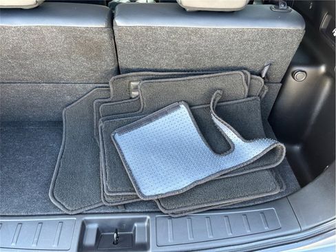 Used 2023 Mitsubishi Outlander SE image 48