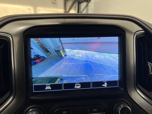 Used 2021 Chevrolet Silverado 1500 LTZ w/ LTZ Premium Package image 16