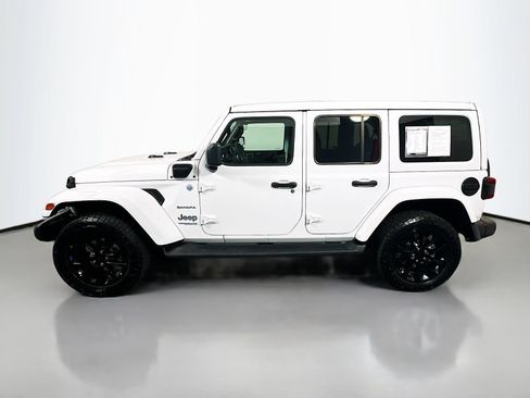 Used 2022 Jeep Wrangler Unlimited Sahara w/ Cold Weather Group AWD/4WD image 4