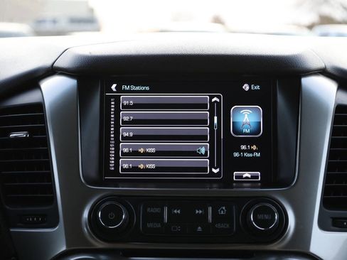 Used 2016 Chevrolet Suburban LTZ image 21