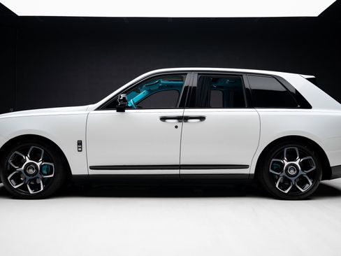 Used 2019 Rolls-Royce Cullinan AWD/4WD image 18