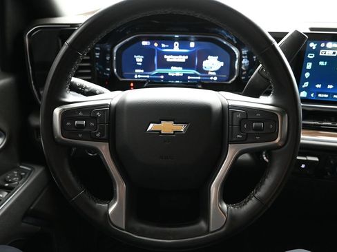 Certified 2025 Chevrolet Silverado 2500 LT w/ Convenience Package image 14