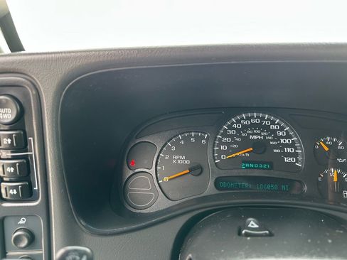 Used 2004 GMC Sierra 1500 SLE w/ Light Duty Power Package image 37