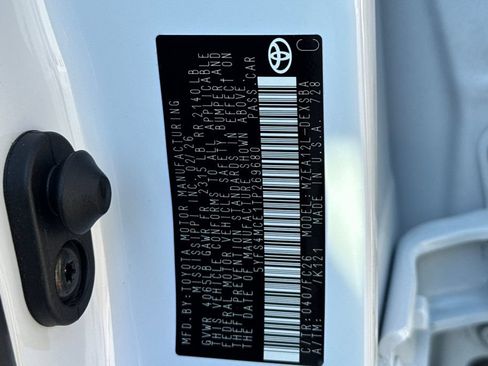 Used 2026 Toyota Corolla SE FWD image 34