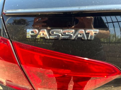 Used 2013 Volkswagen Passat 2.5 S FWD image 16