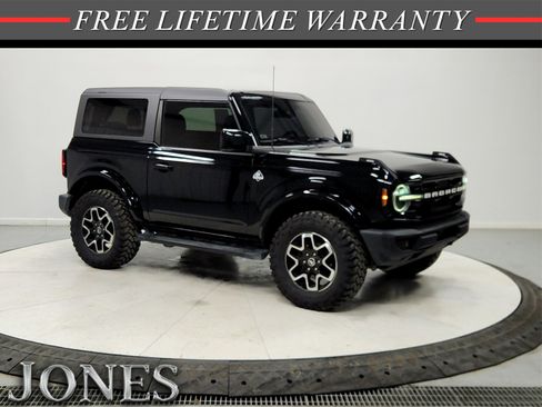 Used 2023 Ford Bronco Outer Banks image 1