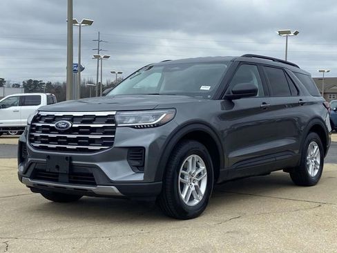 New 2026 Ford Explorer Active image 5