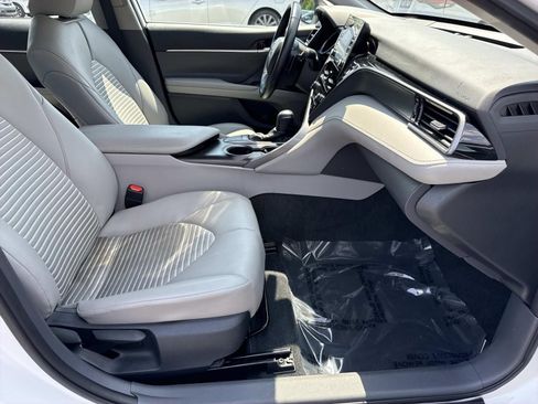 Used 2024 Toyota Camry SE w/ Convenience Package FWD image 25