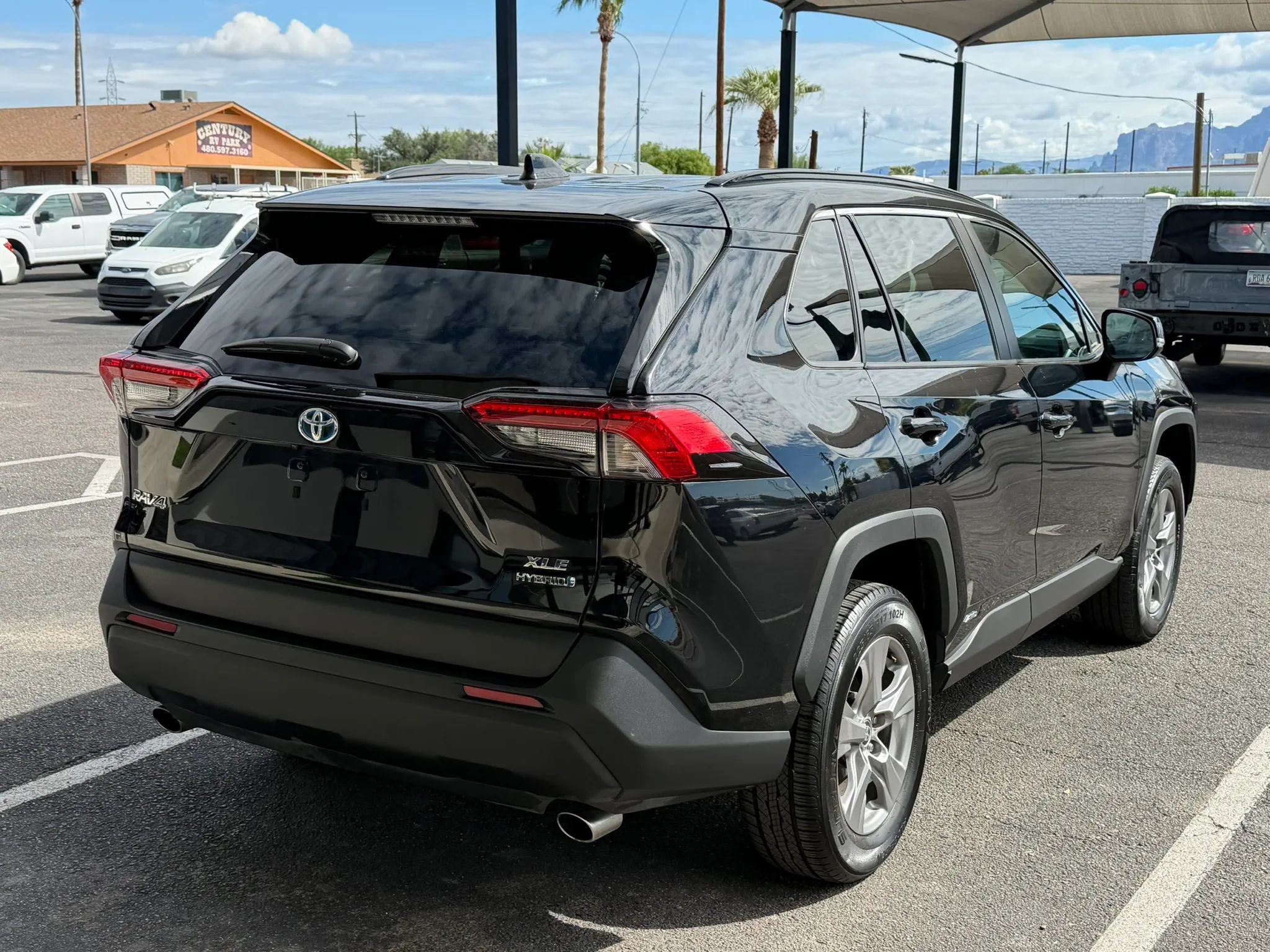 Used 2024 Toyota RAV4 XLE w/ Weather Package AWD/4WD image 10