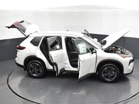 New 2026 Nissan Rogue SV image 33