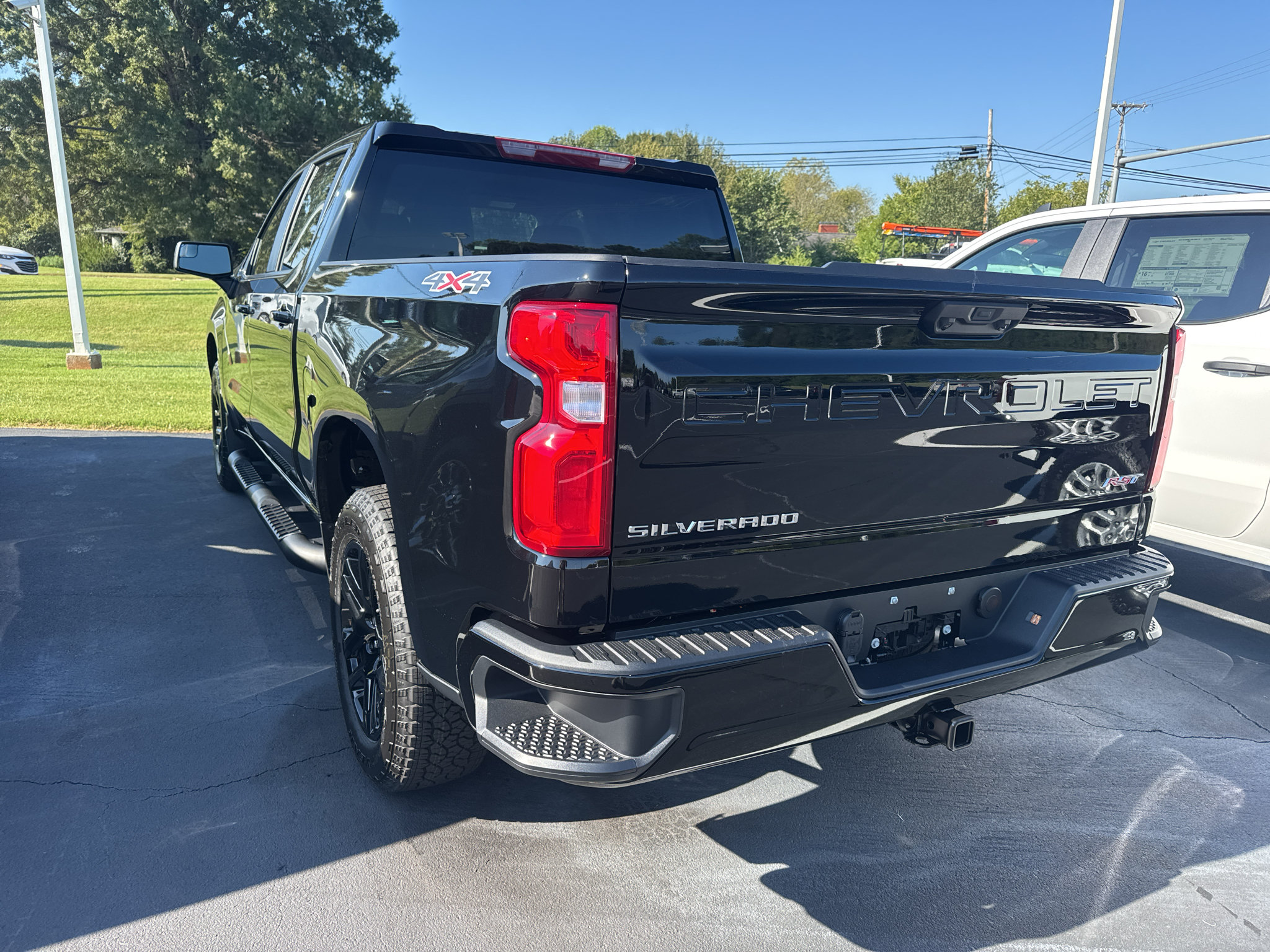 New 2026 Chevrolet Silverado 1500 RST w/ RST Select Package AWD/4WD image 4