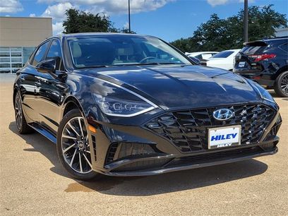 Used 2023 Hyundai Sonata Limited w/ Preferred Accessory Package