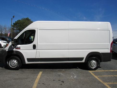 Used 2018 RAM ProMaster 2500 w/ Interior Convenience Group image 4