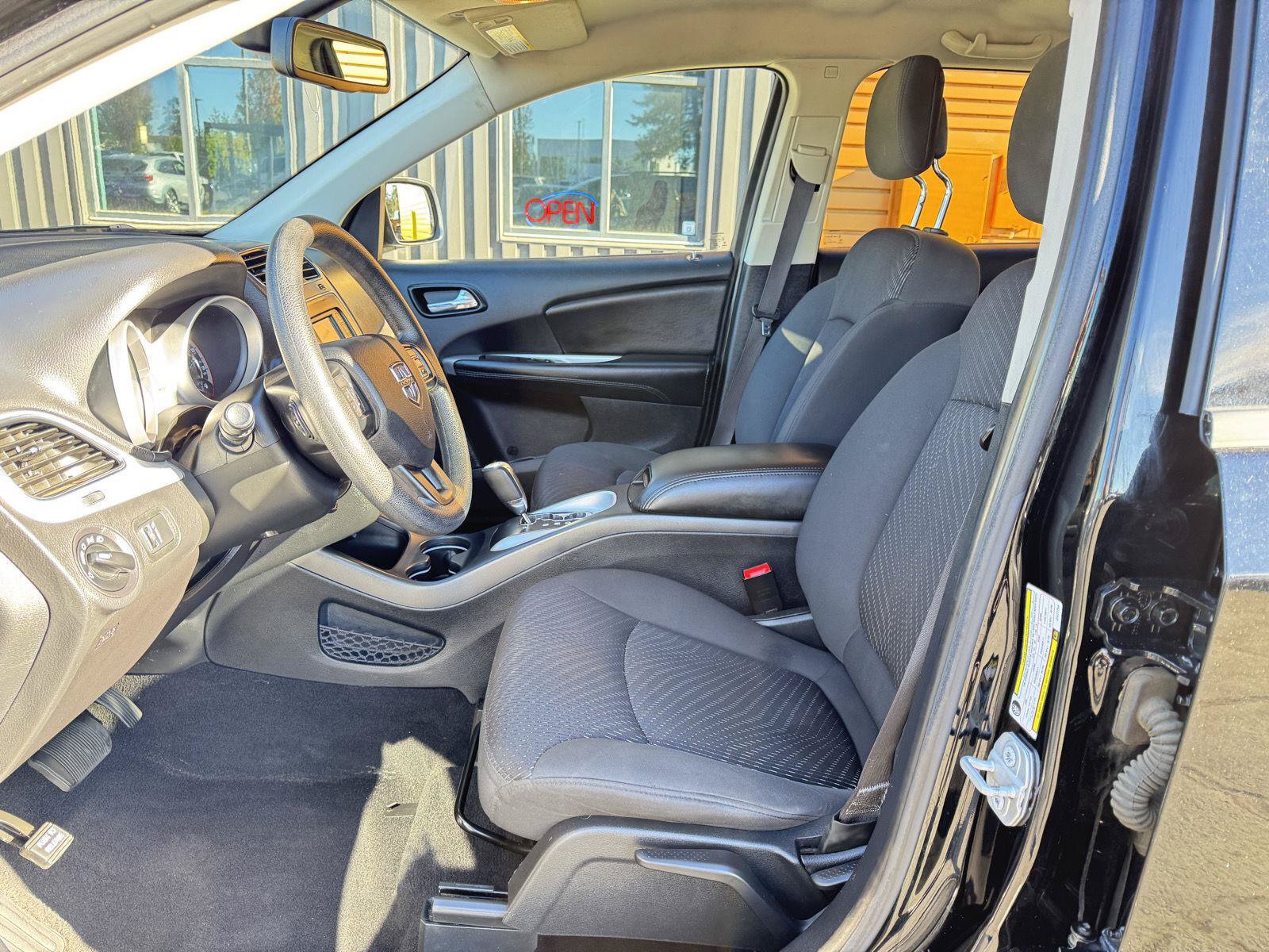 Used 2018 Dodge Journey SE AWD/4WD image 12