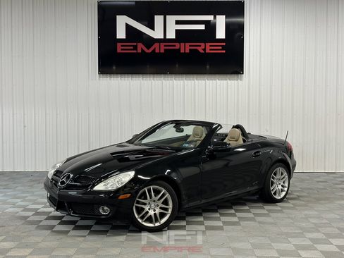 Used 2009 Mercedes-Benz SLK 300 image 1