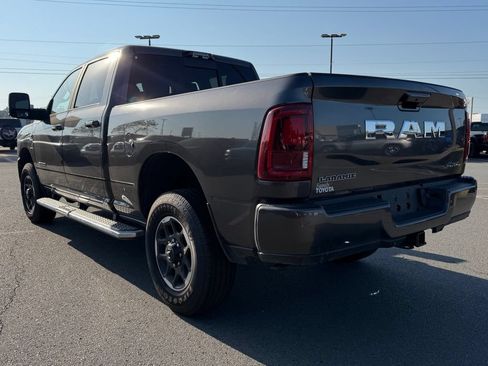Used 2025 RAM 3500 Laramie AWD/4WD image 5
