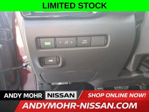 New 2025 Nissan Sentra SV FWD image 11