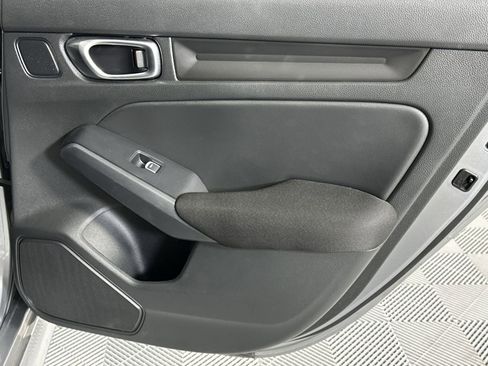 Used 2023 Honda Civic LX image 32