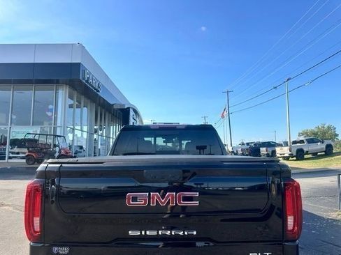 Used 2024 GMC Sierra 1500 SLT w/ SLT Premium Plus Package AWD/4WD image 19