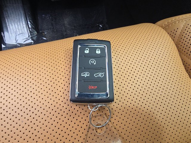 Used 2025 Jeep Grand Wagoneer L Series III w/ Rear Seat Video Group 1 AWD/4WD image 37