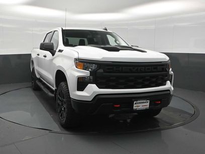 New 2026 Chevrolet Silverado 1500 Custom Trail Boss w/ LPO, Dark Essentials Package