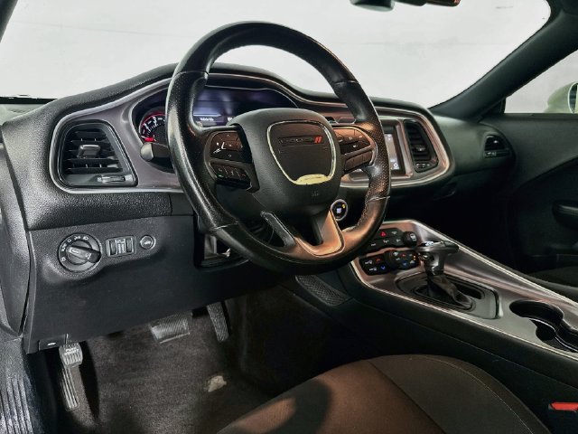 Used 2019 Dodge Challenger R/T RWD image 20