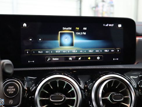 Used 2022 Mercedes-Benz CLA 35 AMG 4MATIC image 21