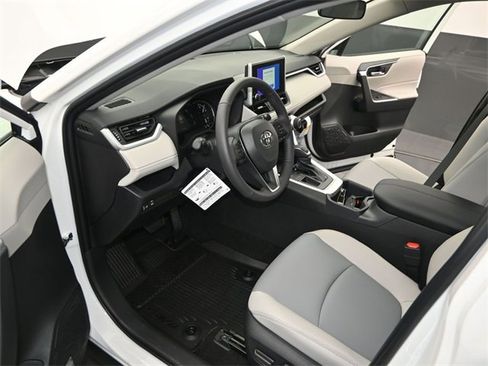 New 2025 Toyota RAV4 XLE Premium image 4