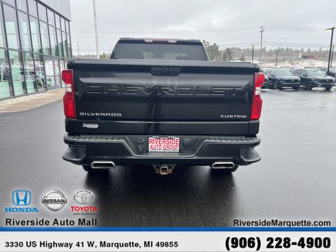 Used 2019 Chevrolet Silverado 1500 Custom w/ Custom Value Package image 7