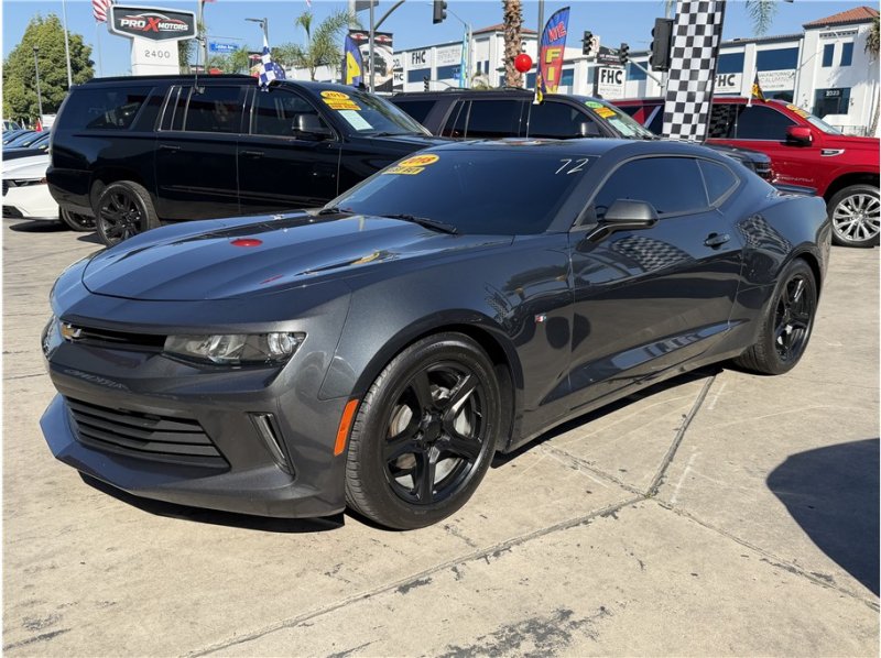 Used 2018 Chevrolet Camaro LS RWD image 3