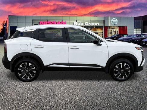 New 2026 Nissan Kicks SV w/ Cold Weather Package image 8