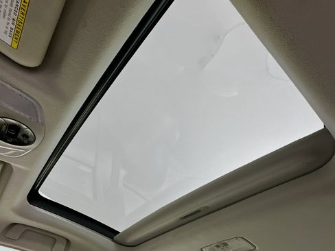 Used 2014 Toyota Prius Four image 26