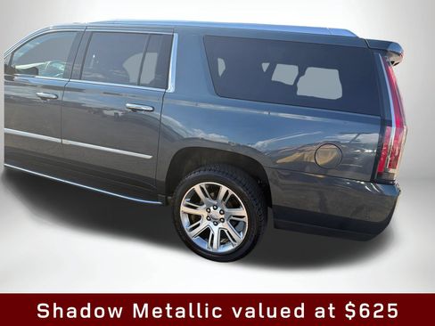 Used 2020 Cadillac Escalade ESV Luxury AWD/4WD image 4