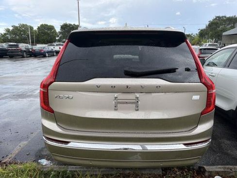 Used 2024 Volvo XC90 T8 Plus AWD/4WD image 4