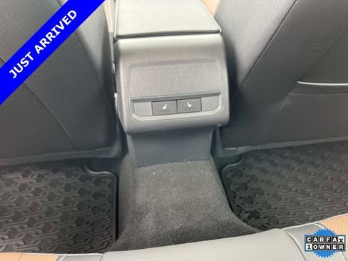 Used 2025 Volkswagen Jetta SEL image 15