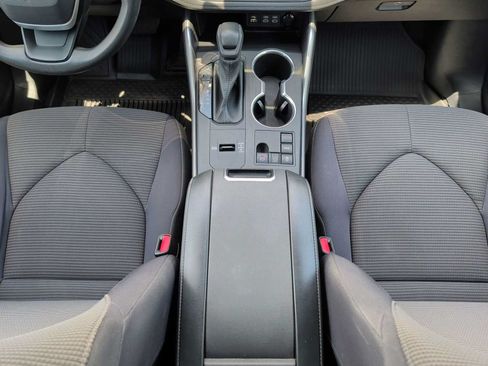 Used 2023 Toyota Highlander L FWD image 21