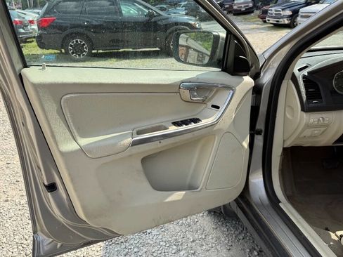 Used 2012 Volvo XC60 T6 image 11