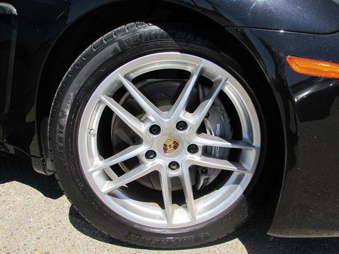 Used 2015 Porsche Panamera 4 AWD/4WD image 36