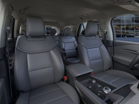 New 2026 Ford Explorer Active w/ Active Comfort Package image 11