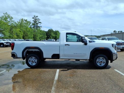 New 2026 GMC Sierra 2500 Pro w/ Convenience Package RWD image 3