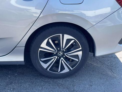 Used 2018 Honda Civic EX-T image 11