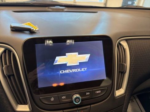 Used 2024 Chevrolet Malibu LT image 20