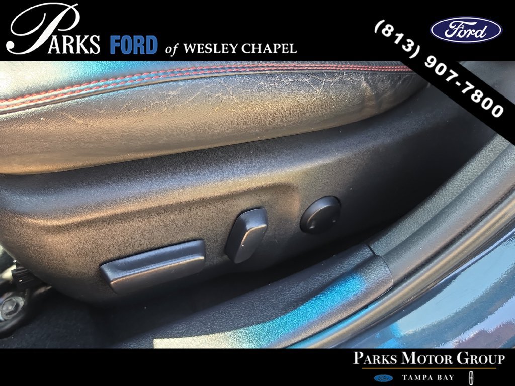 Used 2015 Toyota Camry SE FWD image 19